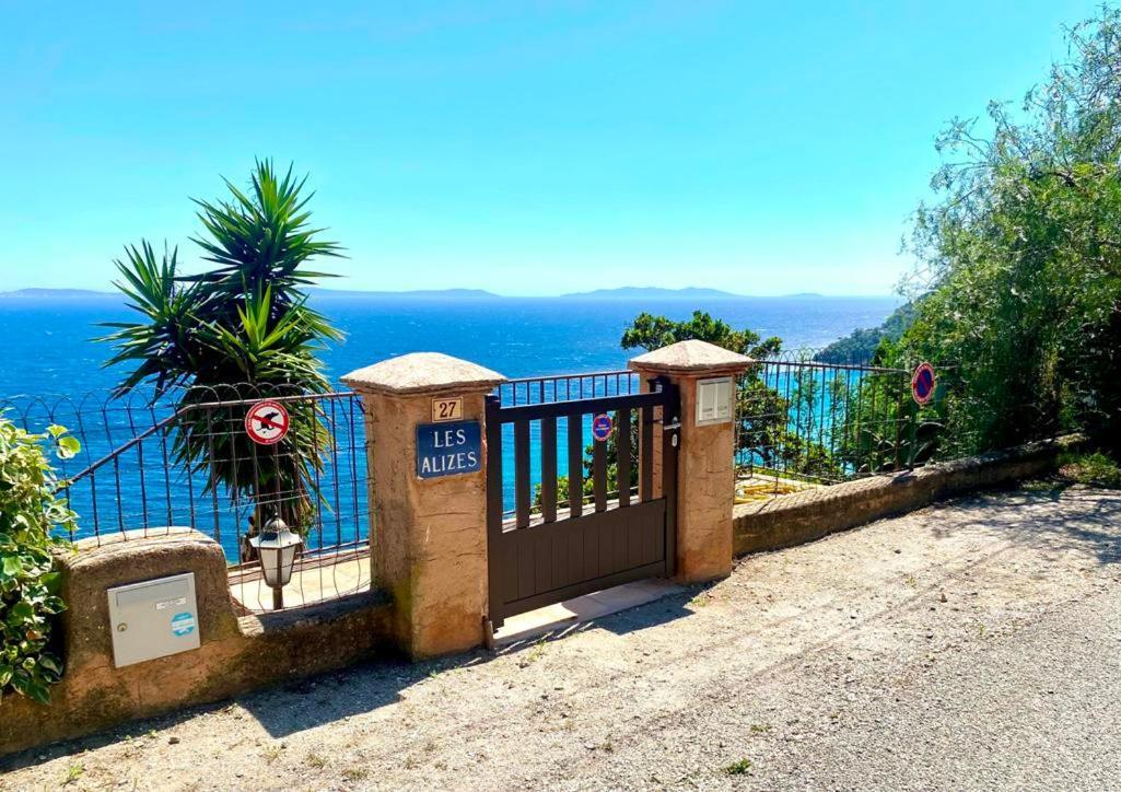Villa Les Alizes Le Le Rayol-Canadel-sur-Mer Exteriör bild